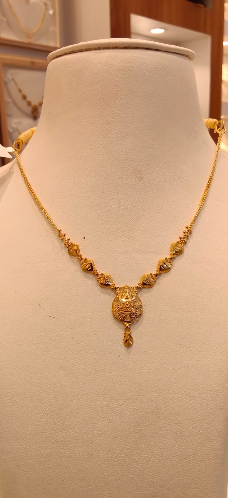 Neckles 